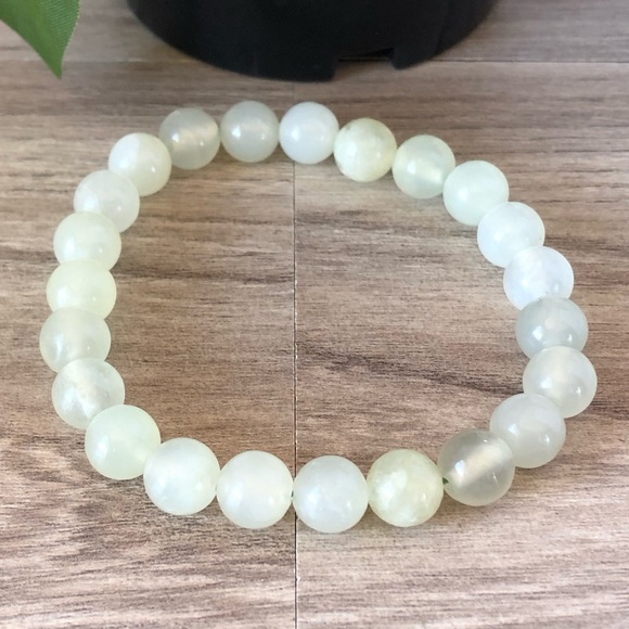 Mountain Jade Natural Stone Beads Stretchable Bracelet 7" - 8mm Beads Best Gift - Picture 2 of 2